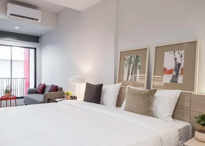 China Cozy Asoke Hotel 3*