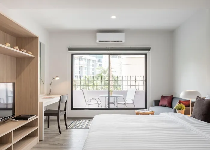 China Cozy Asoke 3* 방콕